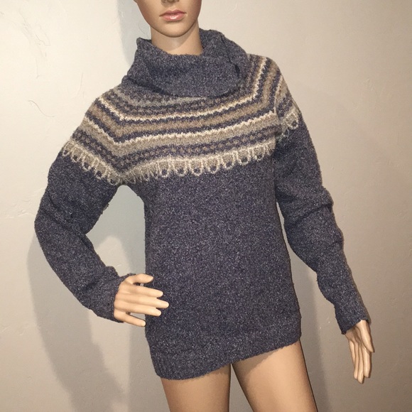 Columbia Sweaters - Women’s Columbia sweater